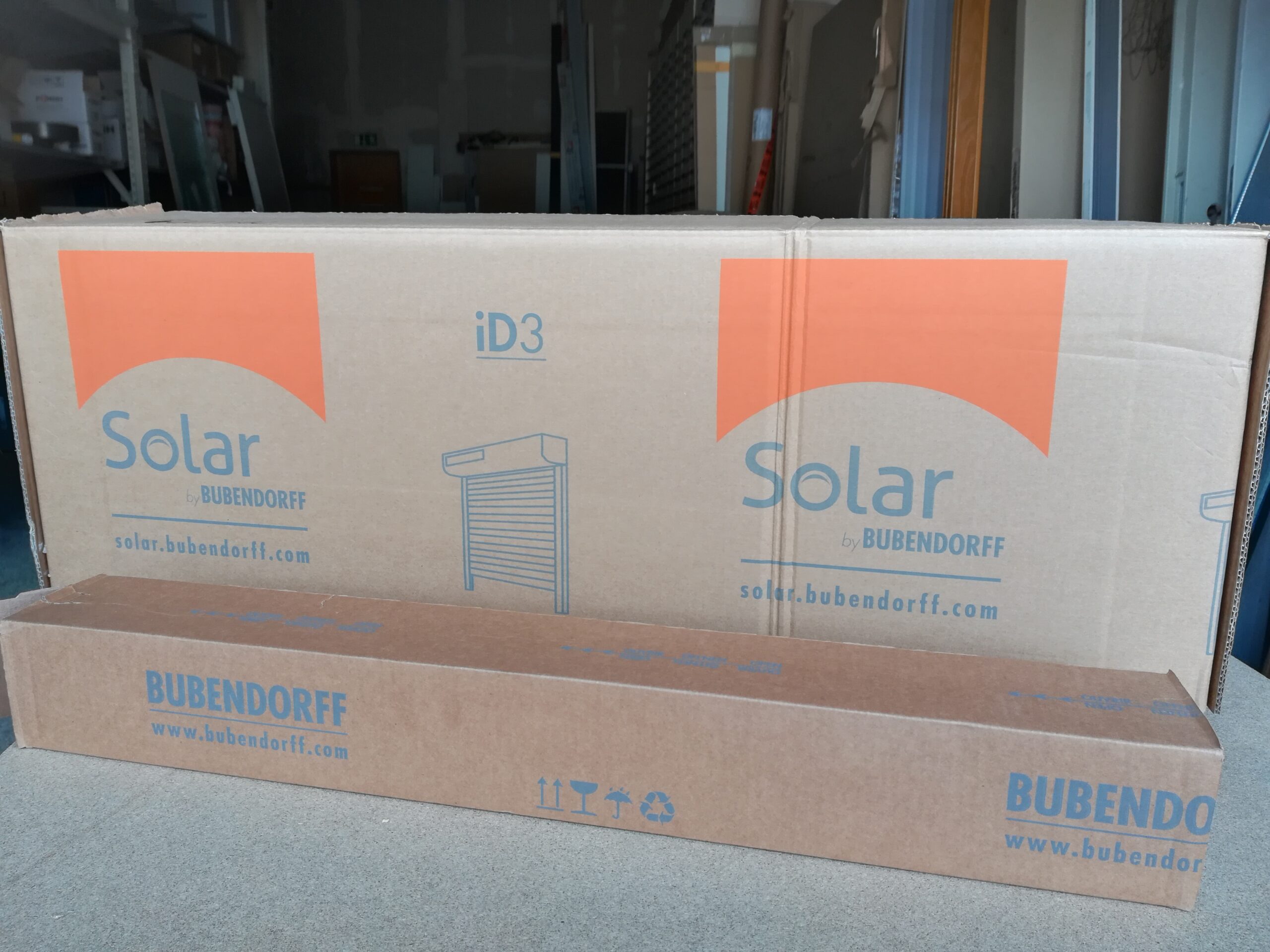 Lieferung Solar-Rollladen